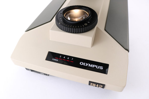Olympus BH-2 Mikroskop mit Phasenkontrast (Objektive SPlan PL 10, 20, 40 und 100)
